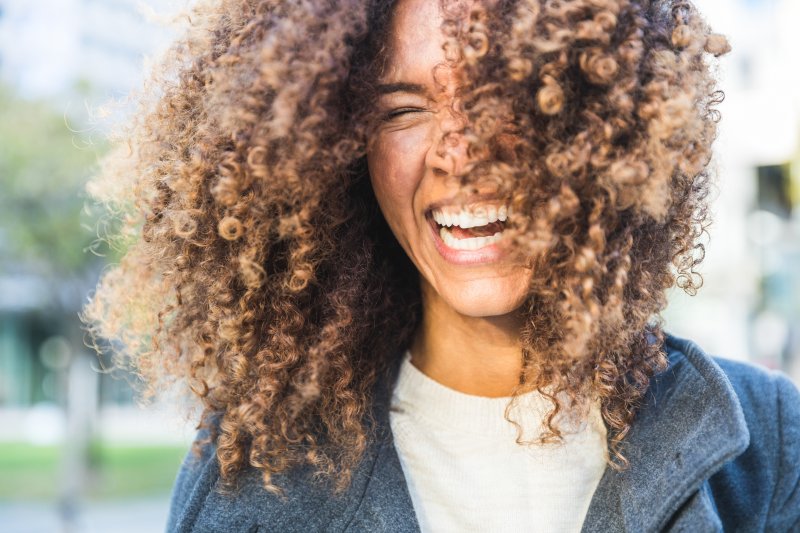 Woman smiling with white teeth